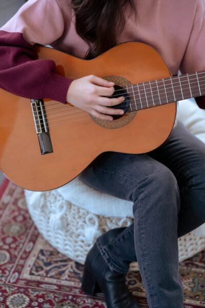 Klassische Gitarre und Konzertgitarre lernen in der Musikschule Rainer Schulz in Wallhausen, nähe Crailsheim